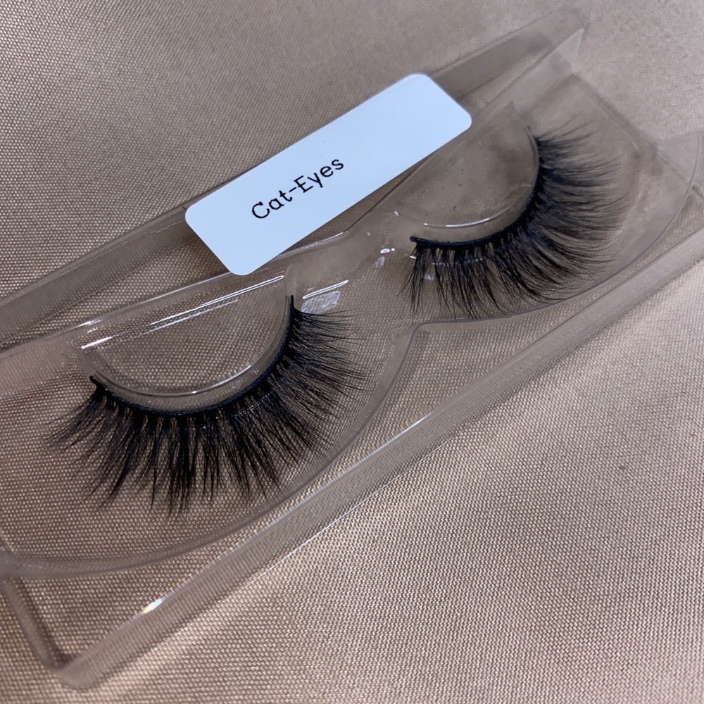 Mink Lashes - Picture 7 of 8